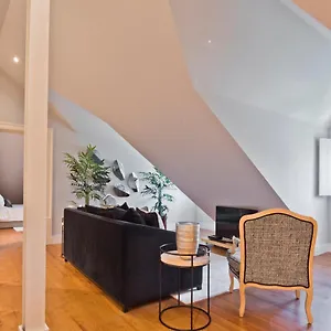 Iconic & Elegant Design 2 Bedroom Apt By Fs Apartment